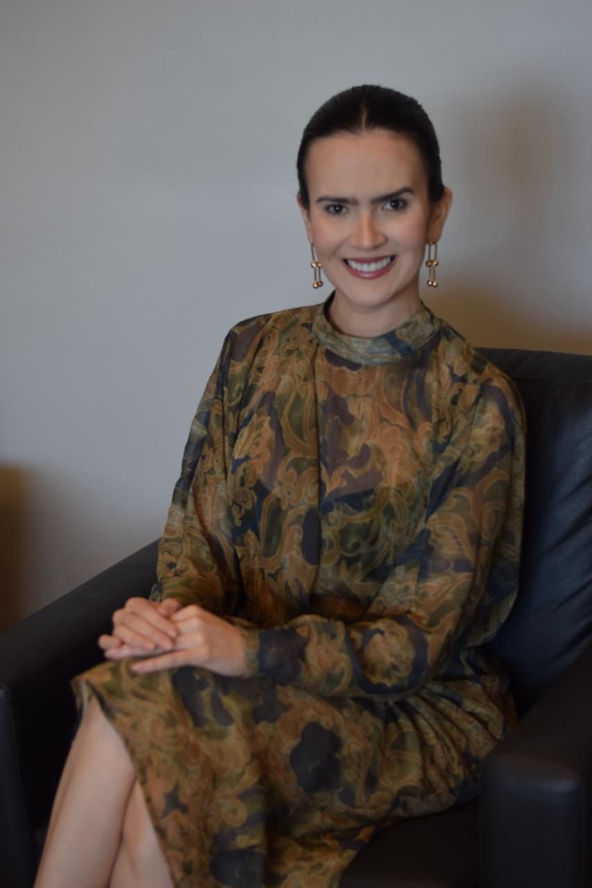 Dra. Flávia Camila Cavalcanti